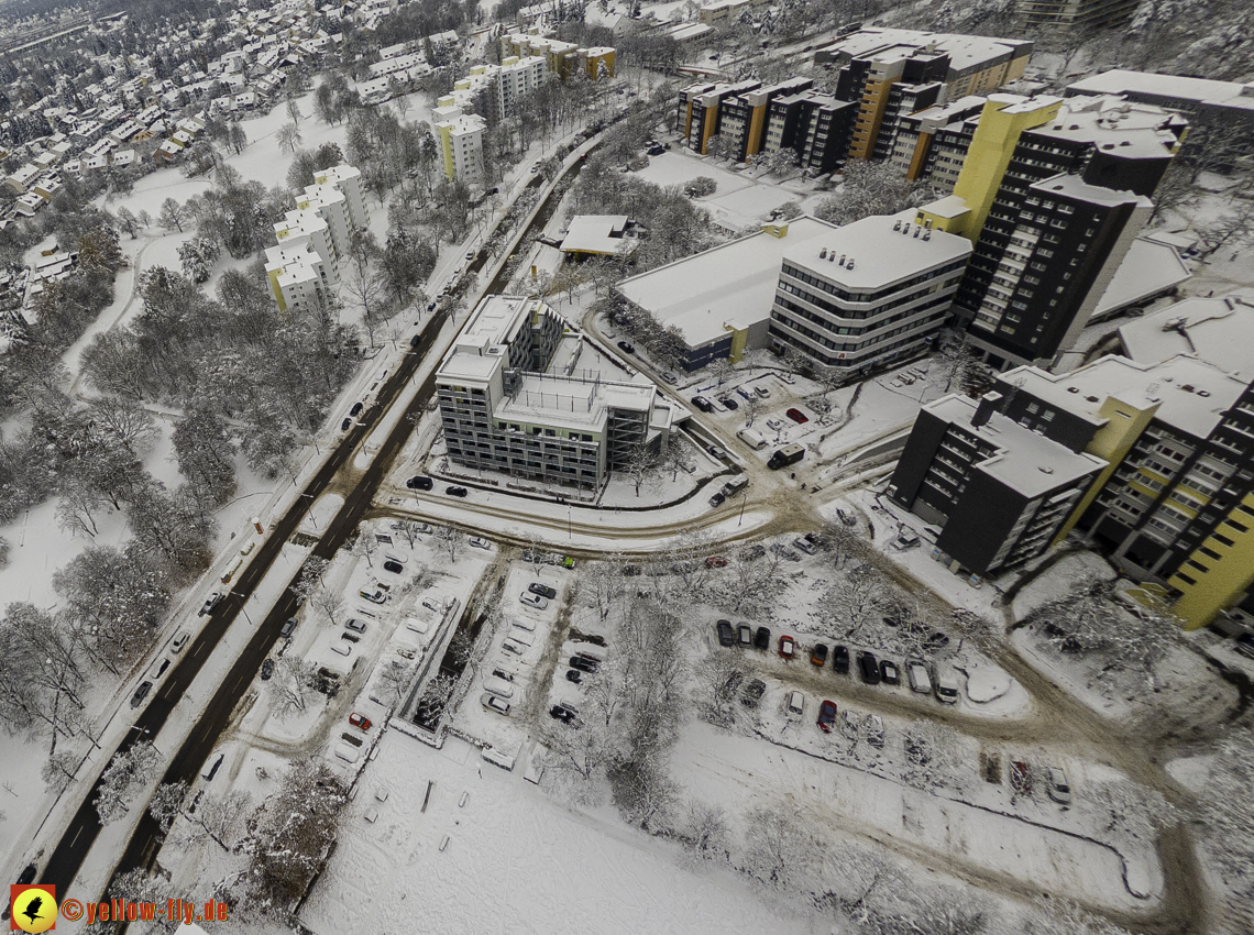 04.12.2021 - Karl-Marx-Ring und Marx-Zentrum in Neuperlach